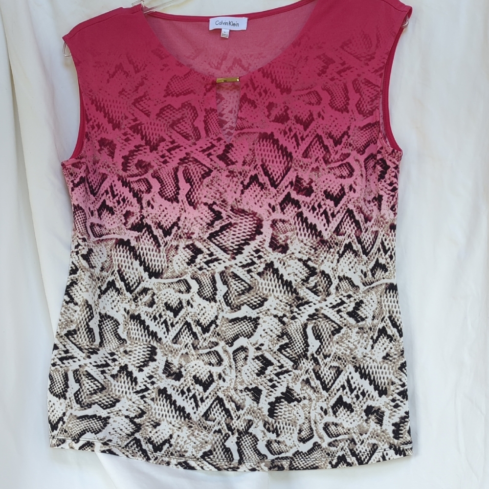 Calvin Klein sleeveless ombre pink/black/beige snakeskin print top